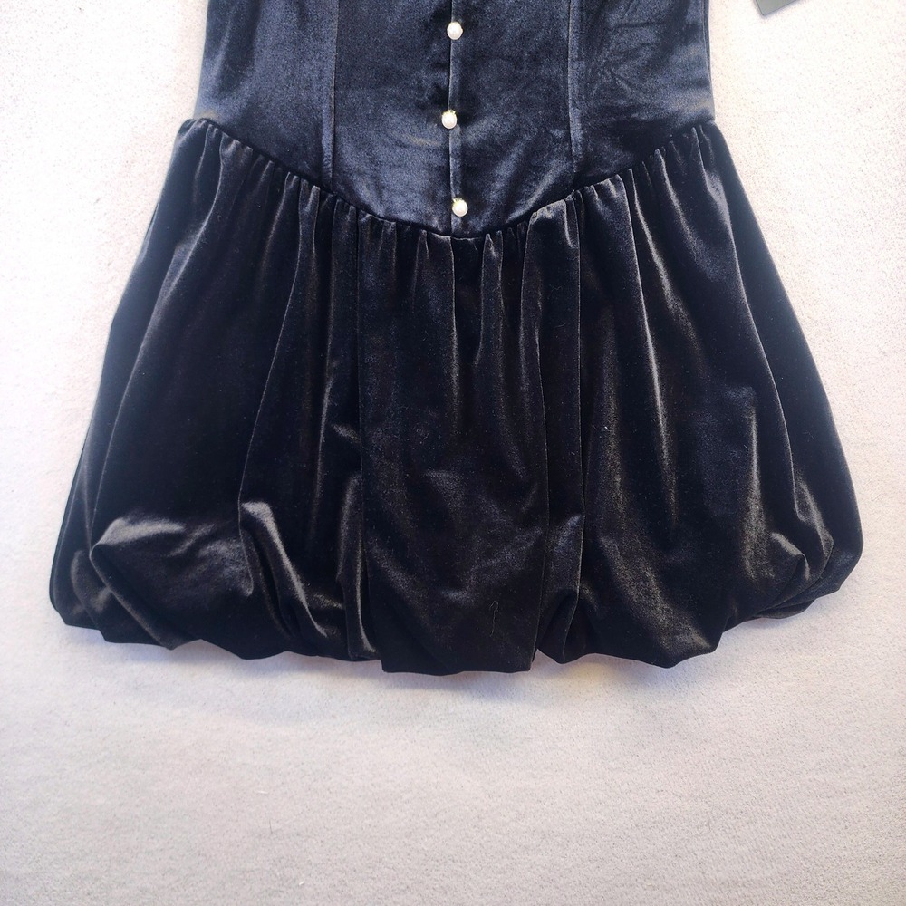 City Triangles Black Velvet Bubble Hem Dress Pearl Button Mini Cocktail Womens M - Picture 4 of 13